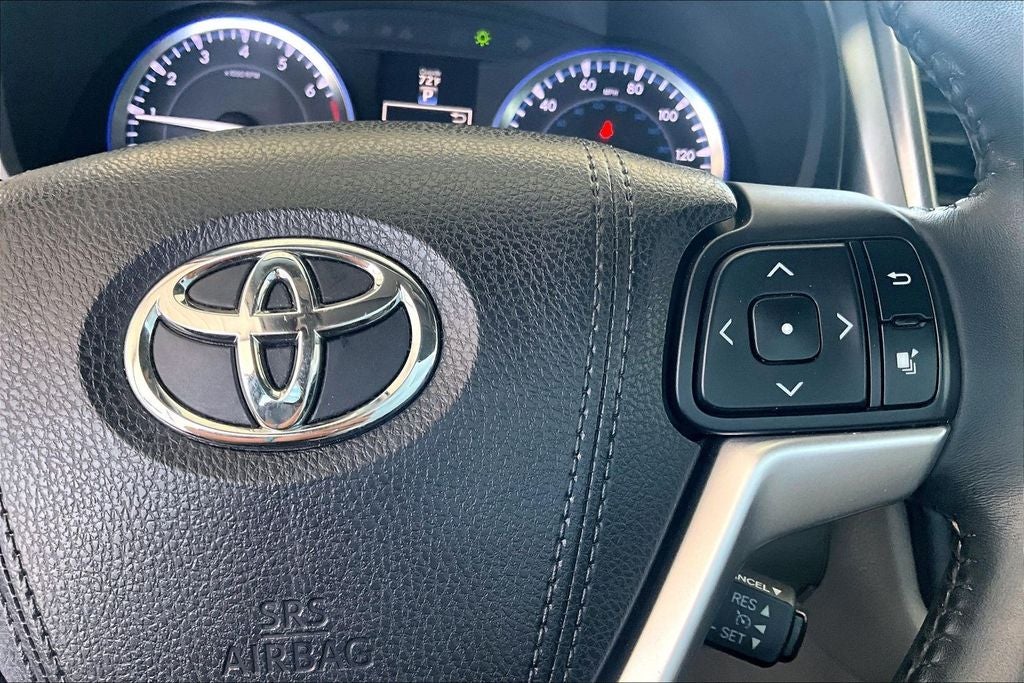 2016 Toyota Highlander XLE V6