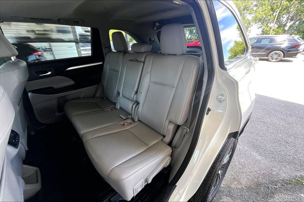 2016 Toyota Highlander XLE V6
