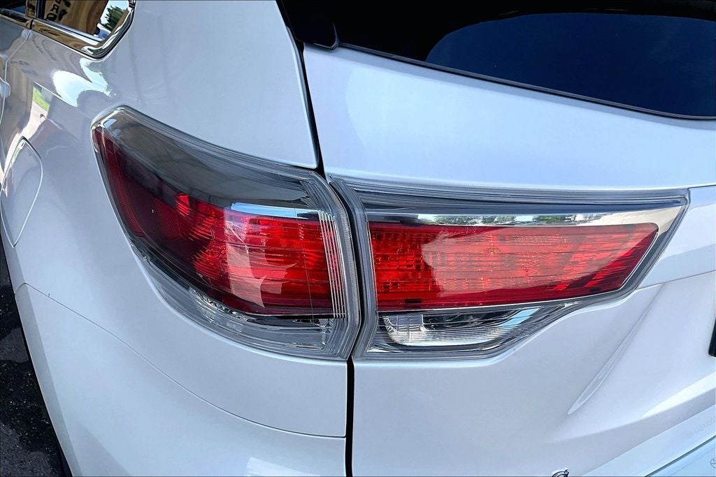 2016 Toyota Highlander XLE V6