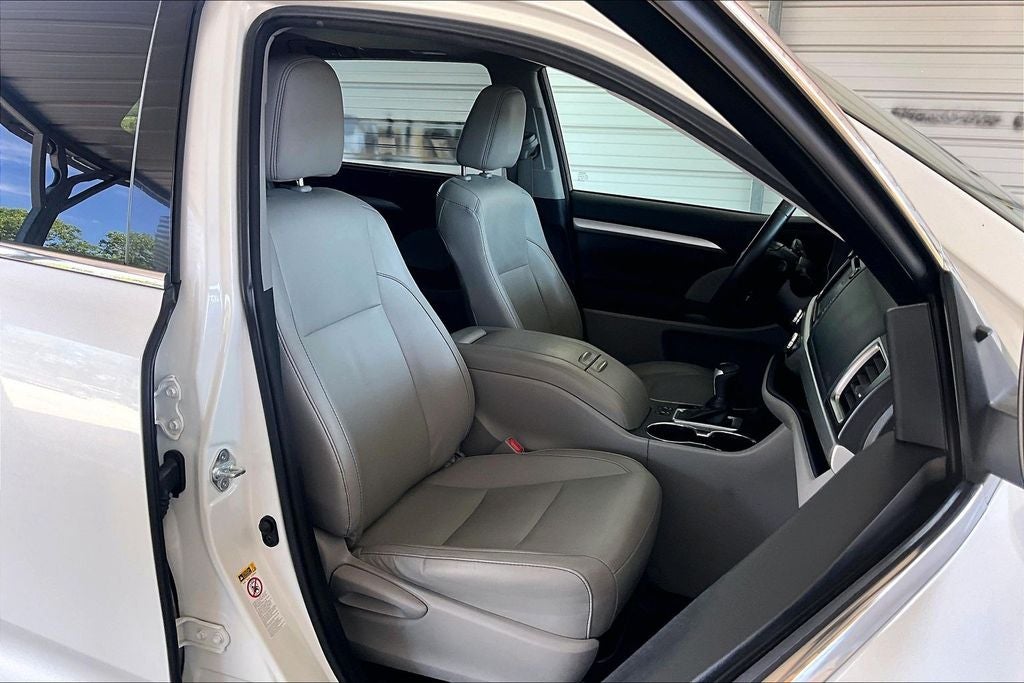 2016 Toyota Highlander XLE V6