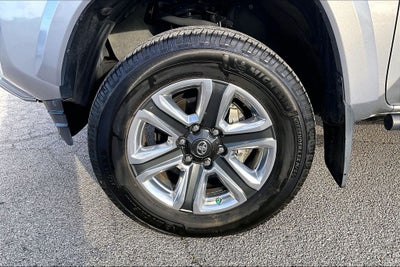 2017 Toyota Tacoma Limited V6