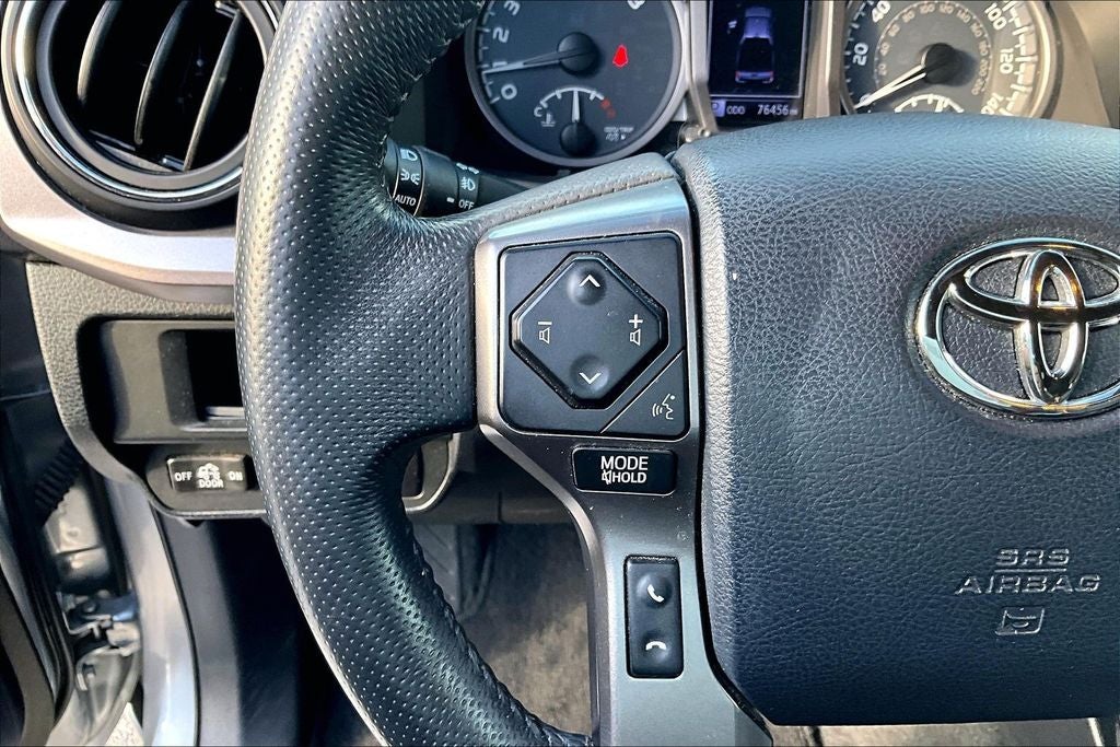 2017 Toyota Tacoma Limited V6