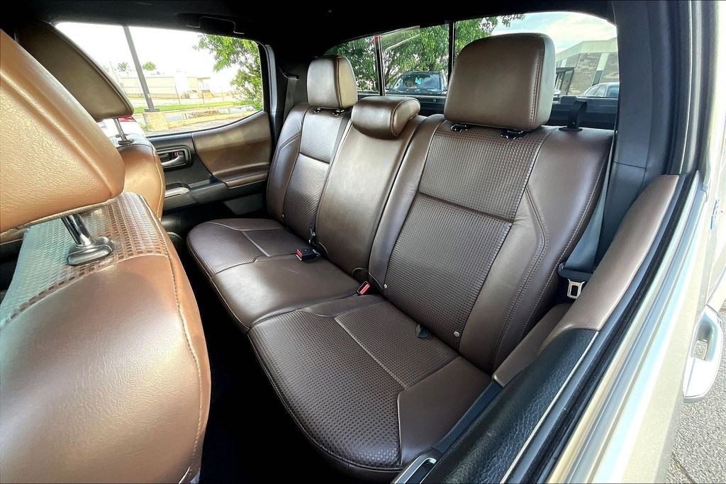 2017 Toyota Tacoma Limited V6