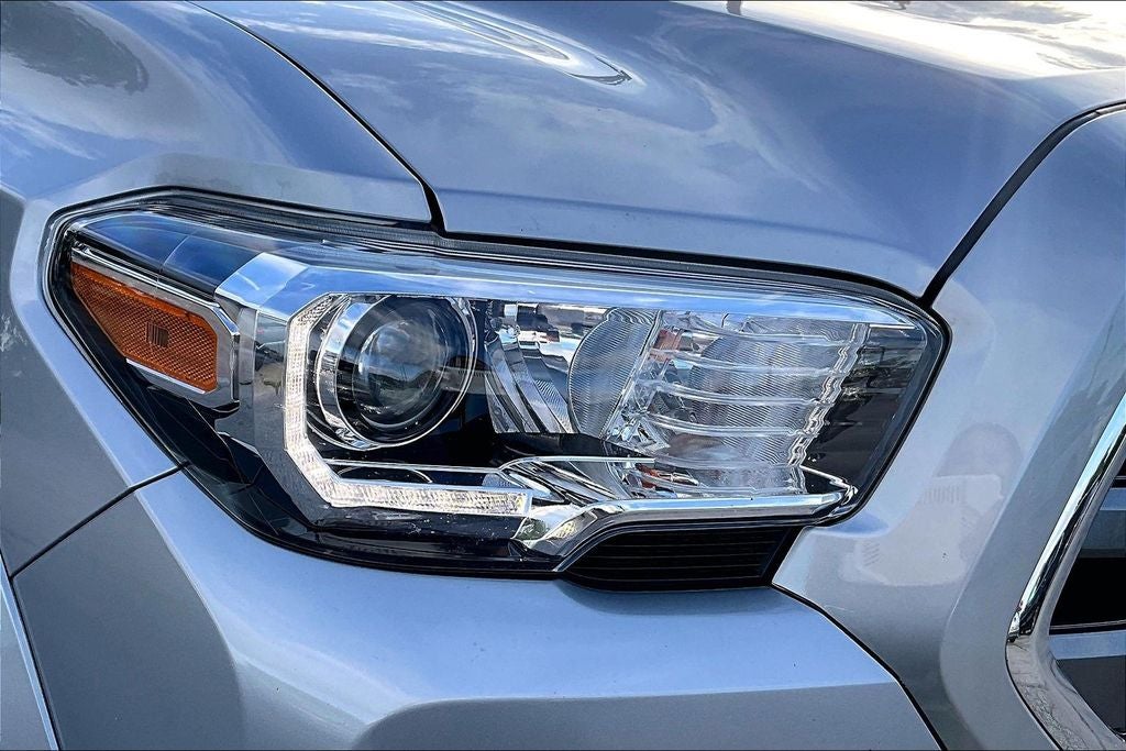 2017 Toyota Tacoma Limited V6