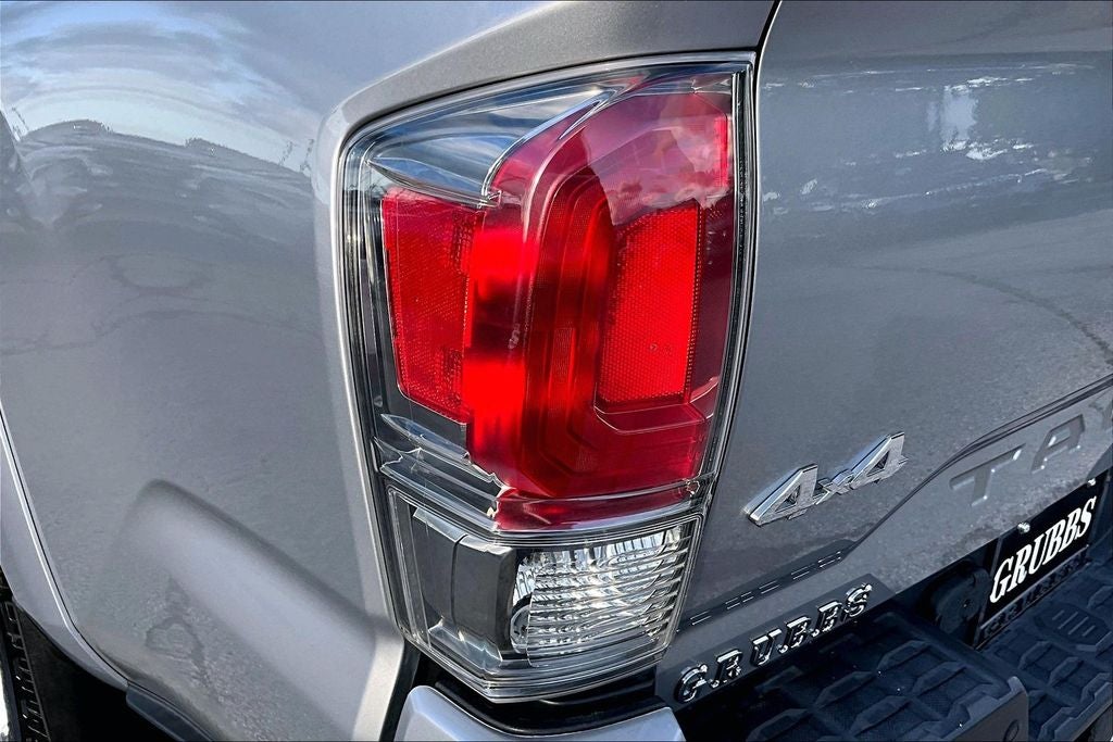 2017 Toyota Tacoma Limited V6