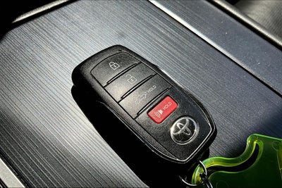 2023 Toyota Tundra Hybrid Platinum