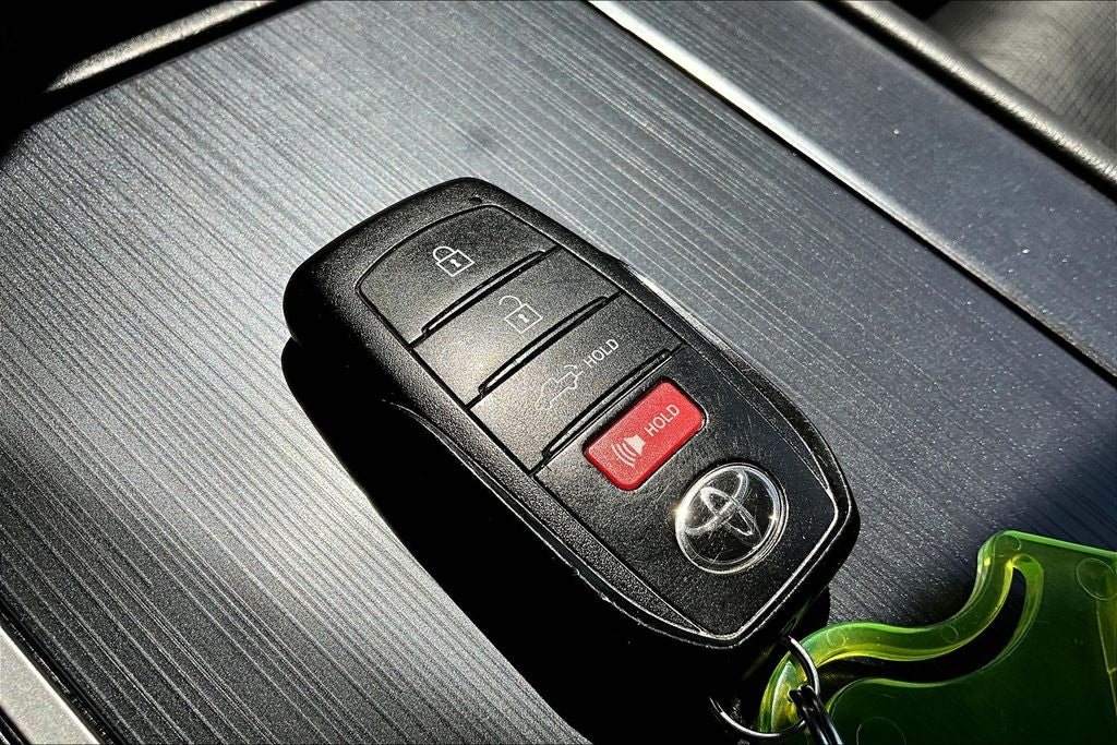 2023 Toyota Tundra Hybrid Platinum