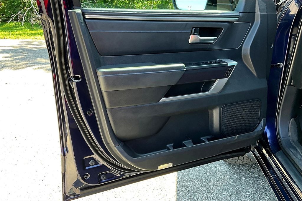 2023 Toyota Tundra Hybrid Platinum