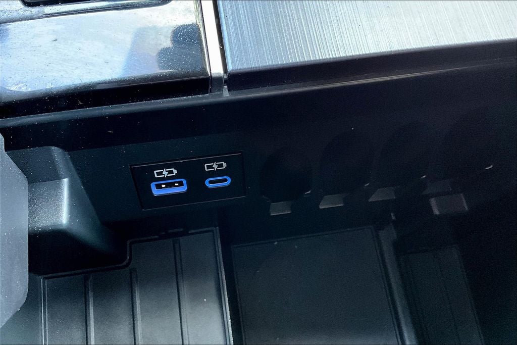 2023 Toyota Tundra Hybrid Platinum