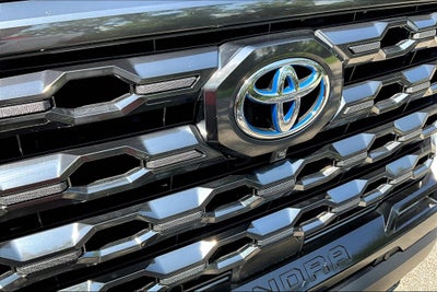 2023 Toyota Tundra Hybrid Platinum