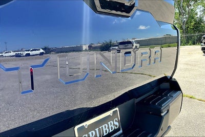 2023 Toyota Tundra Hybrid Platinum