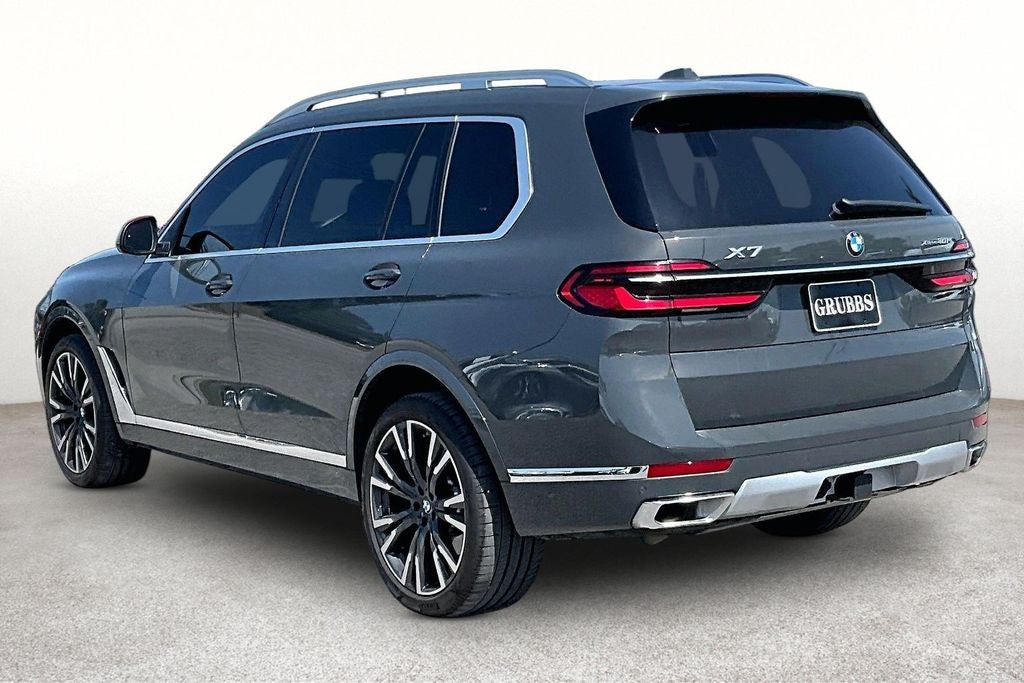 2025 BMW X7 xDrive40i