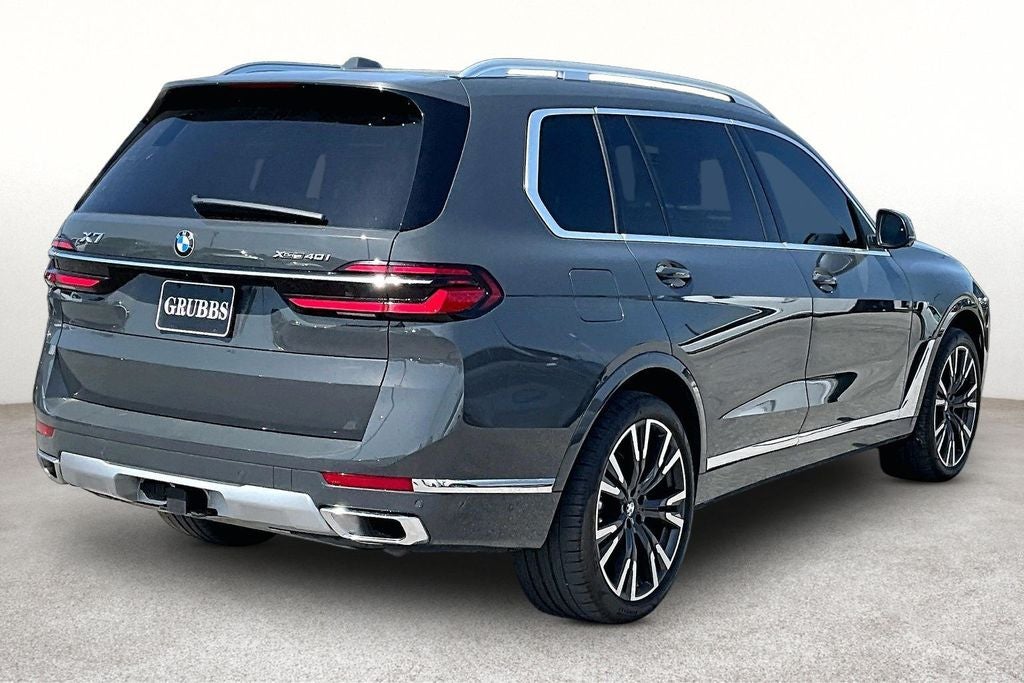 2025 BMW X7 xDrive40i