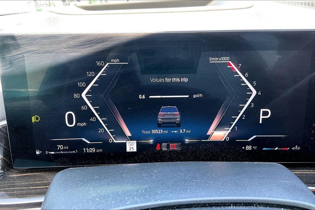2025 BMW X7 xDrive40i