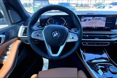 2025 BMW X7 xDrive40i