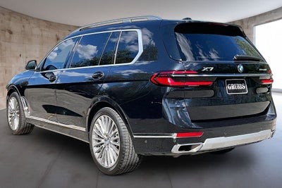 2025 BMW X7 xDrive40i