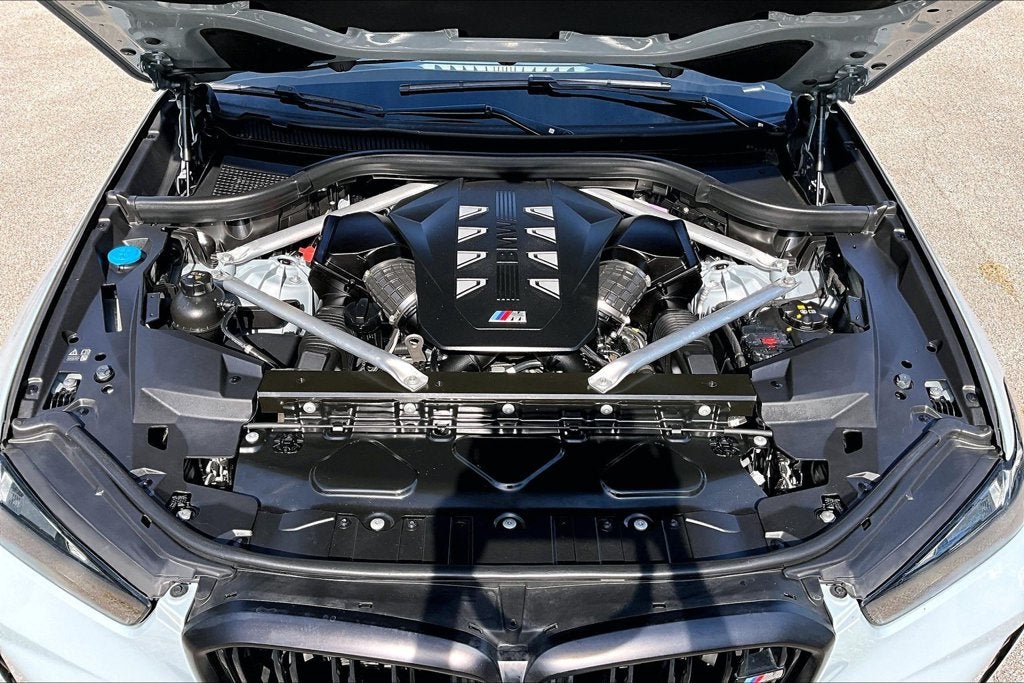 2024 BMW X5 M60i