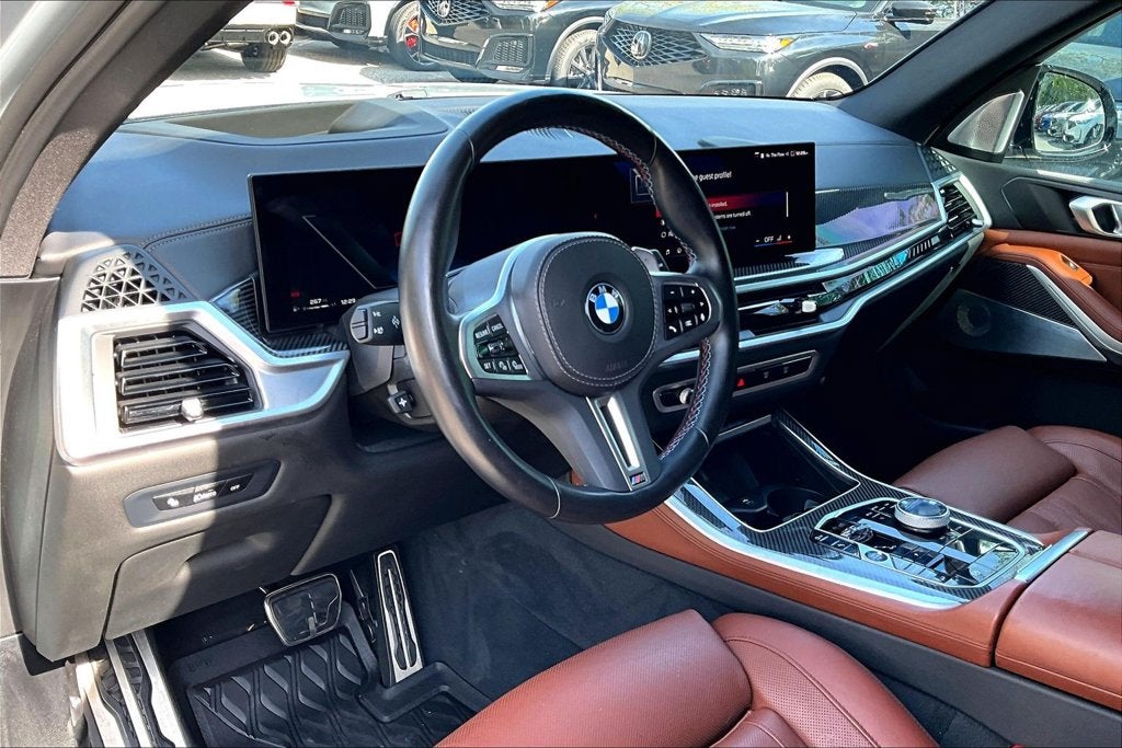 2024 BMW X5 M60i