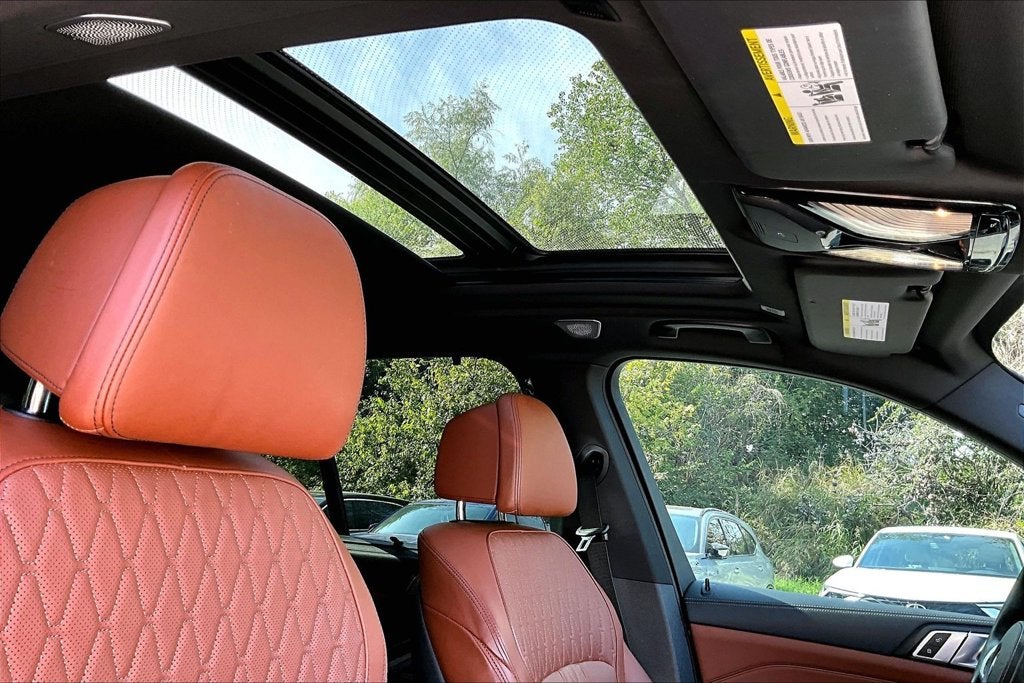 2024 BMW X5 M60i
