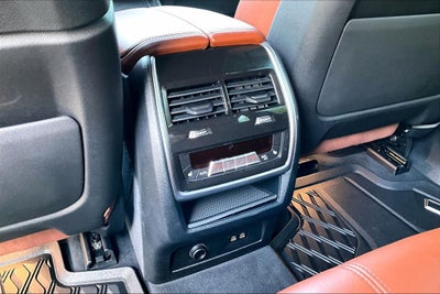 2024 BMW X5 M60i