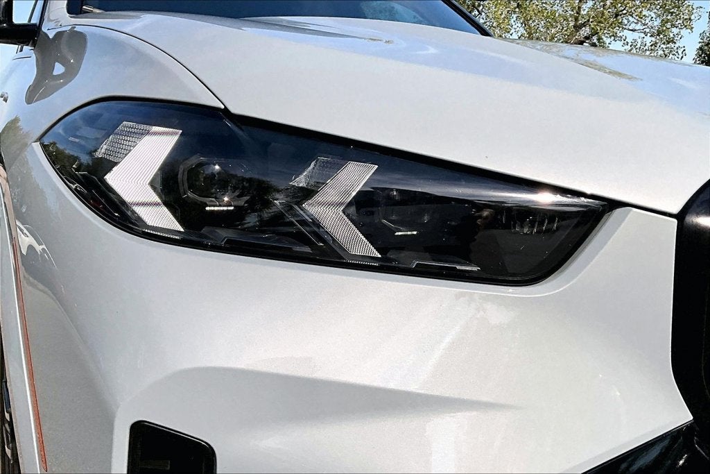 2024 BMW X5 M60i