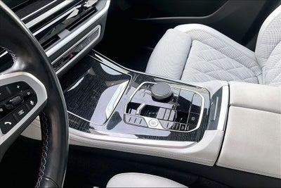2024 BMW X5 M60i