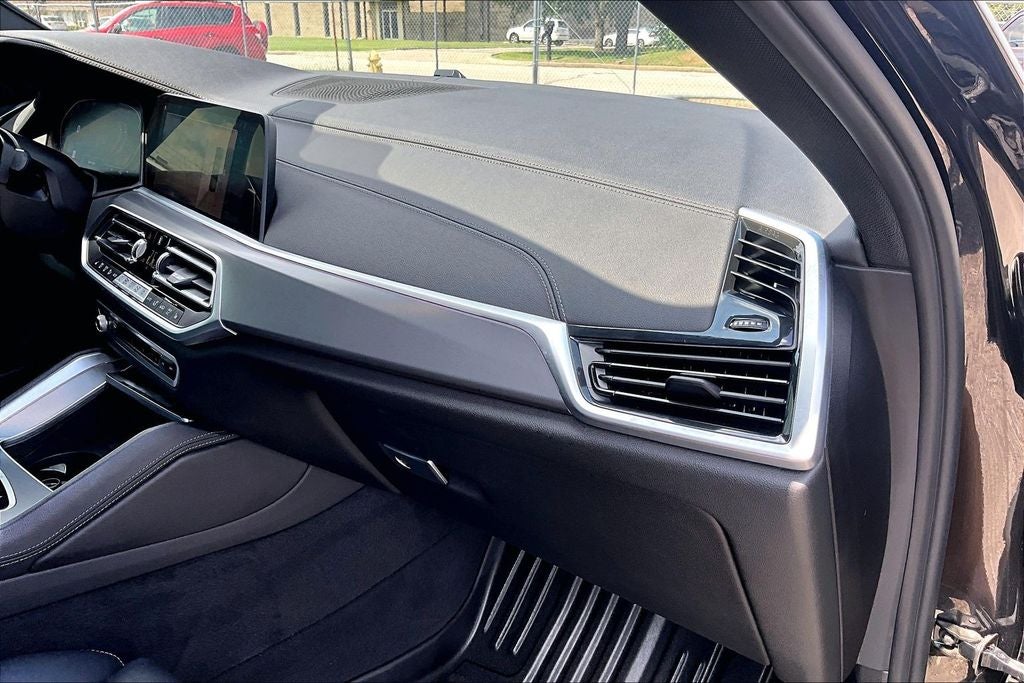 2022 BMW X6 xDrive40i