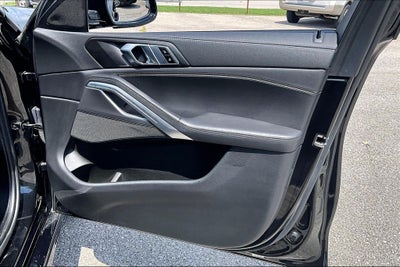2022 BMW X6 xDrive40i