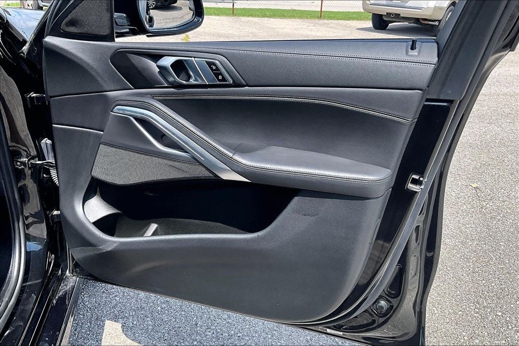 2022 BMW X6 xDrive40i