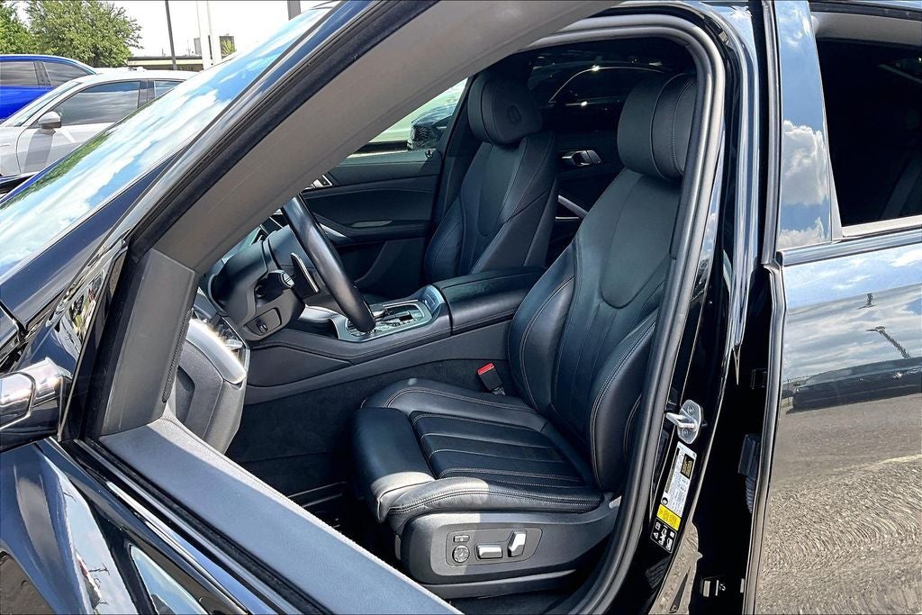 2022 BMW X6 xDrive40i