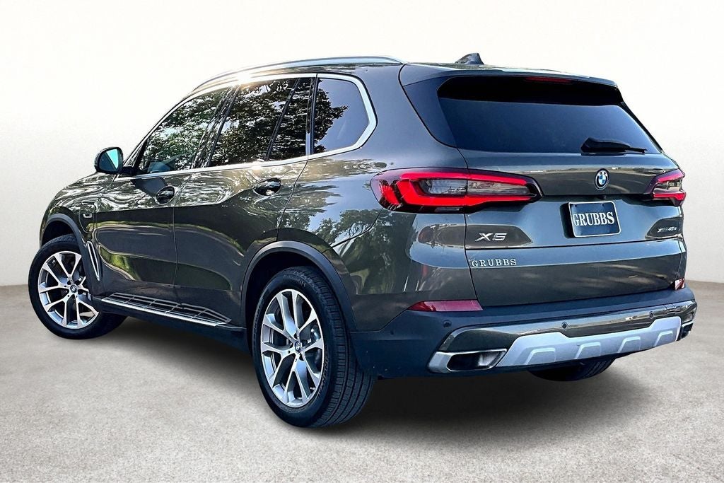 2023 BMW X5 xDrive45e