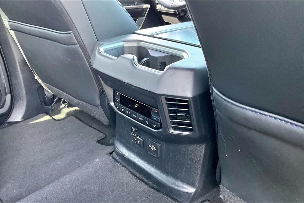 2023 Toyota Sequoia Platinum