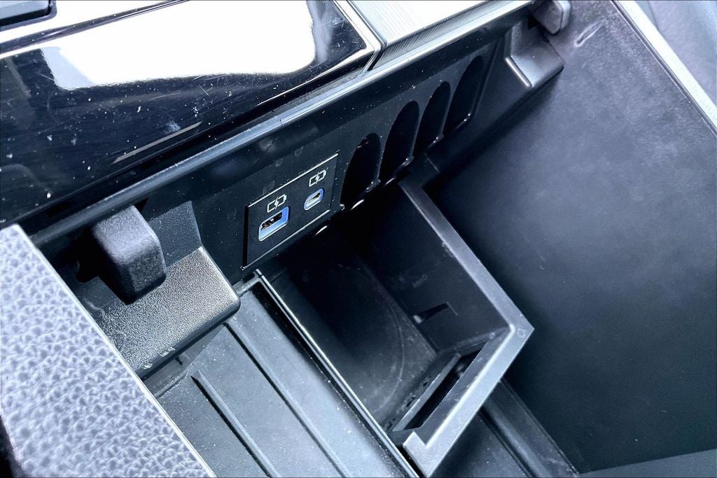 2023 Toyota Sequoia Platinum