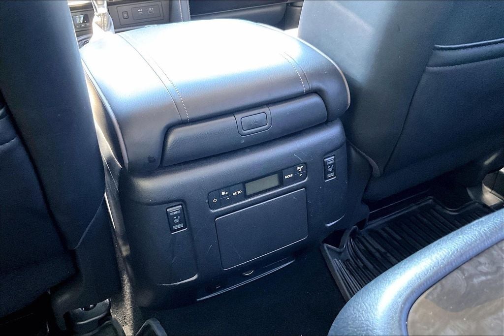 2022 Nissan Armada Platinum