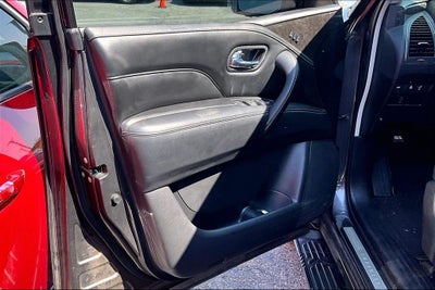 2024 INFINITI QX80 LUXE