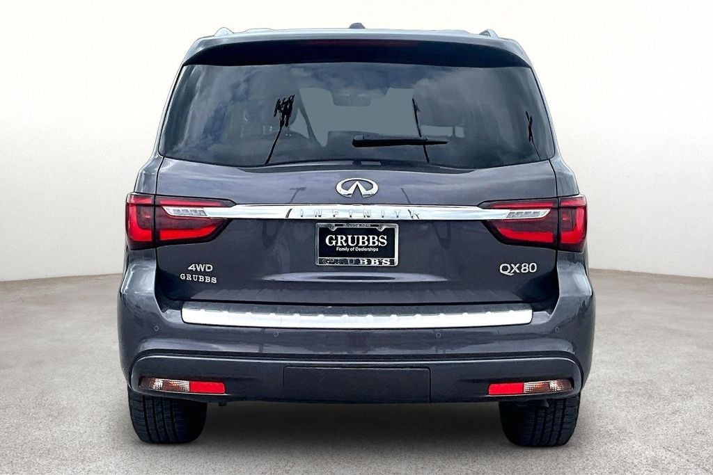 2024 INFINITI QX80 LUXE