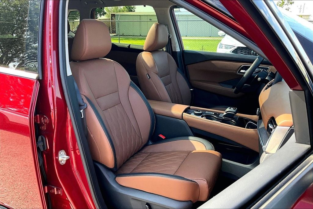2025 Nissan Rogue Platinum