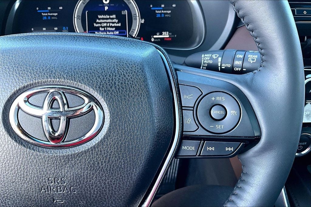 2024 Toyota Venza LE