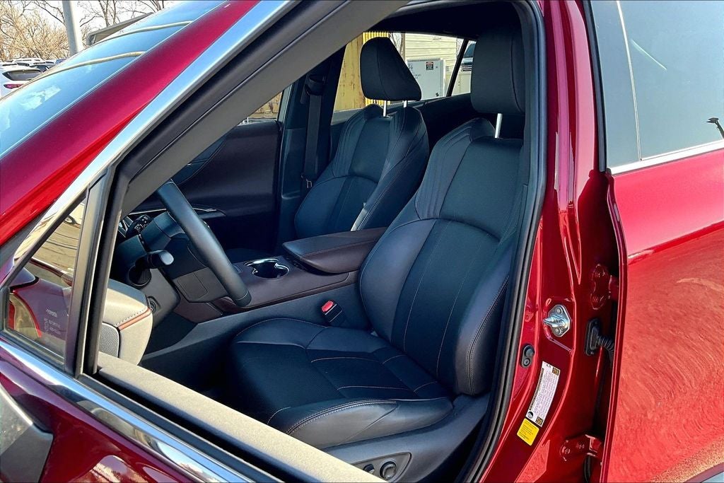 2024 Toyota Venza LE