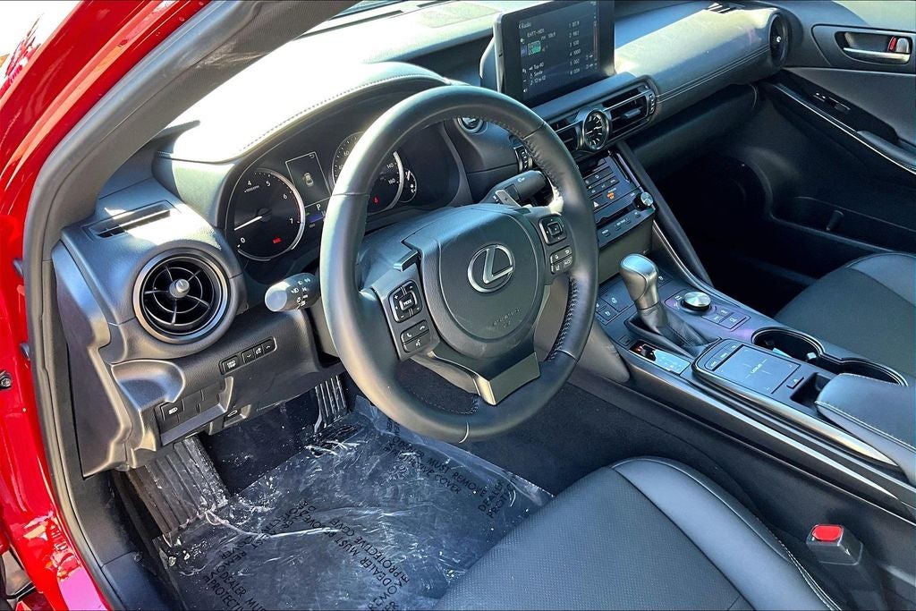 2025 Lexus IS 300