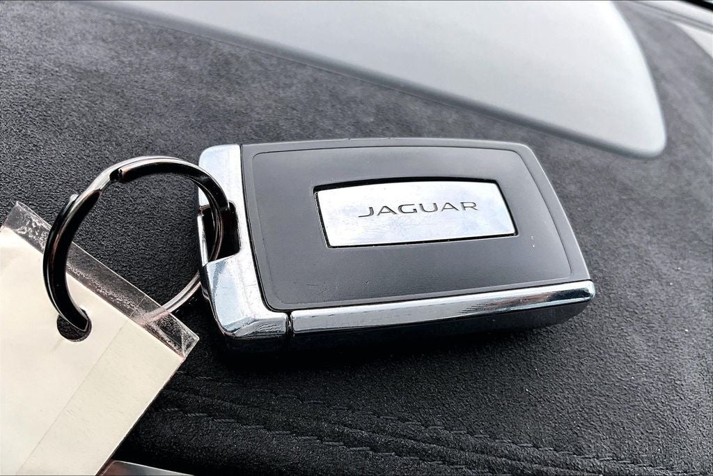 2021 Jaguar F-PACE SVR