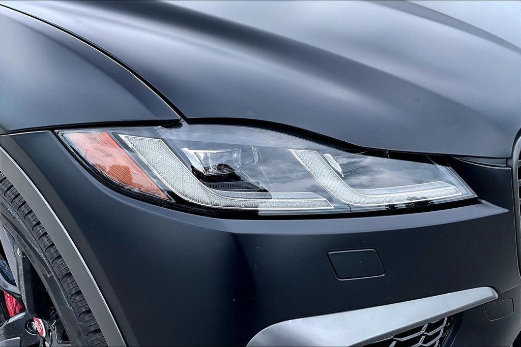 2021 Jaguar F-PACE SVR