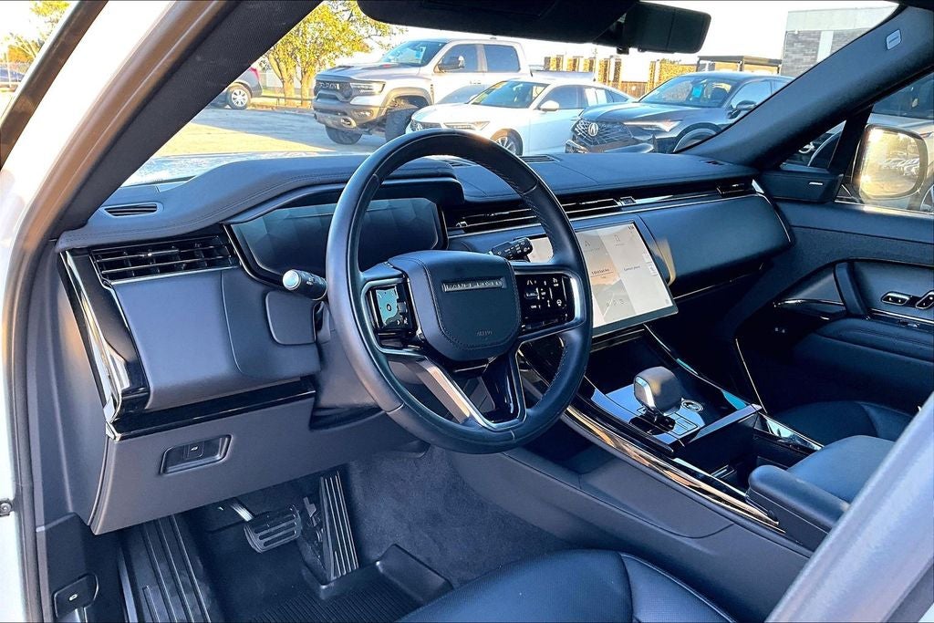 2025 Land Rover Range Rover Sport SE