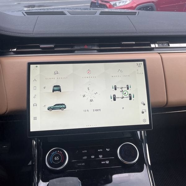 2023 Land Rover Range Rover Sport SE
