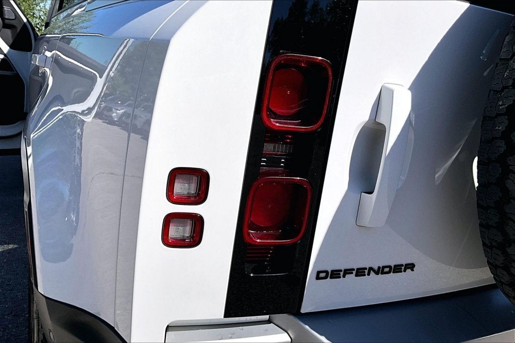 2021 Land Rover Defender 110 S