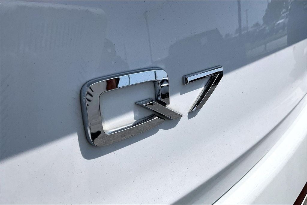 2022 Audi Q7 45 Premium quattro