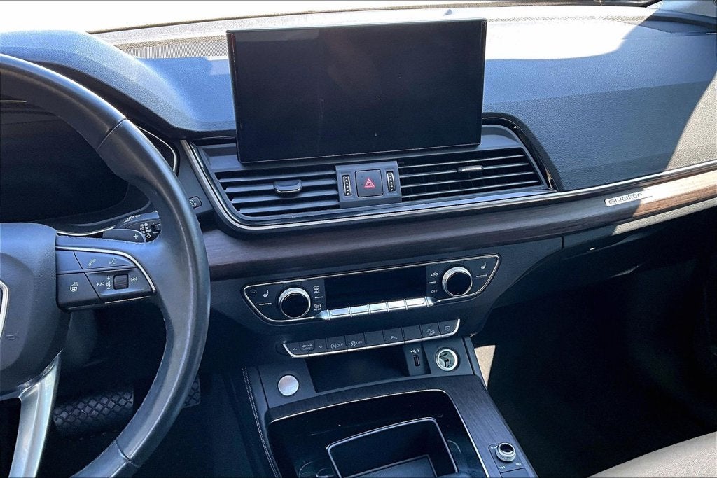 2024 Audi Q5 45 S line Premium quattro