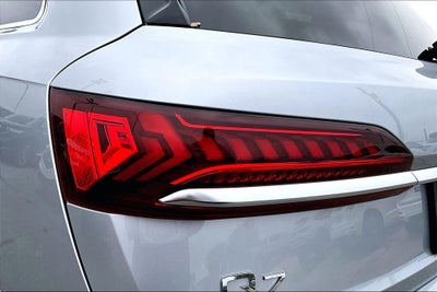 2022 Audi Q7 55 Premium Plus quattro