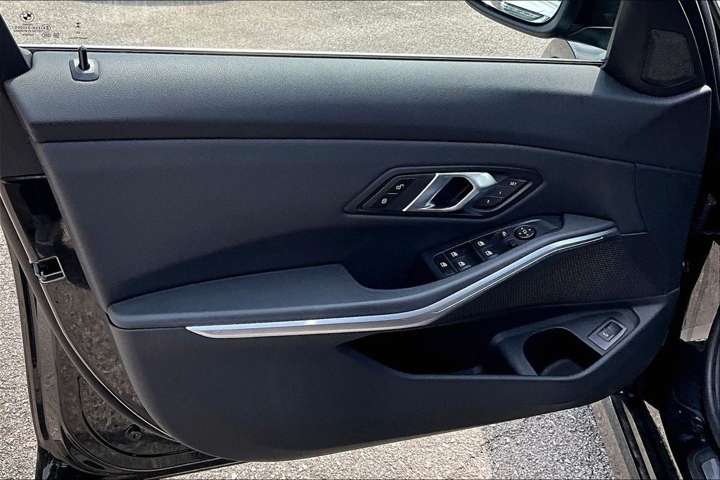 2025 BMW 3 Series 330i xDrive