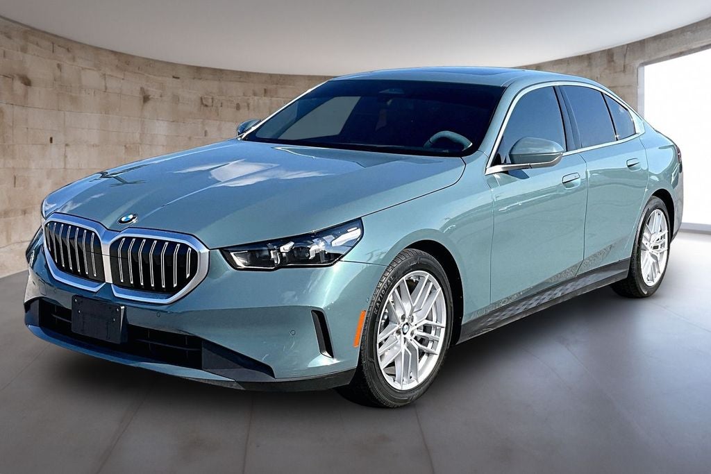 2024 BMW 5 Series 530i